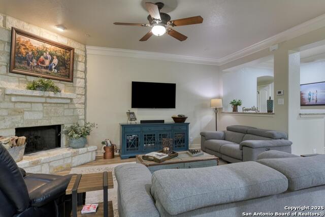 23235 Crest View Way, San Antonio, Texas image 7