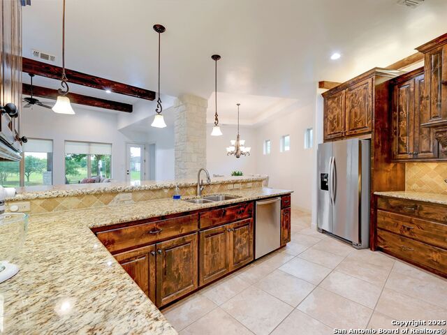 30007 Cibolo Path, Fair Oaks Ranch, Texas image 23