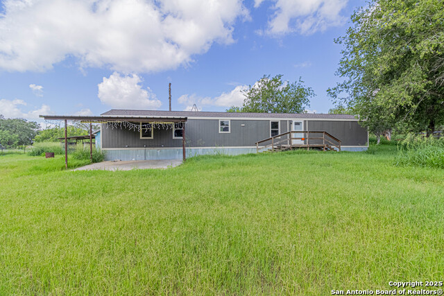 18065 County Road 163, Elmendorf, Texas image 1