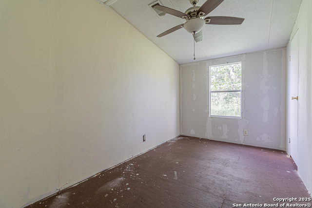 18065 County Road 163, Elmendorf, Texas image 19