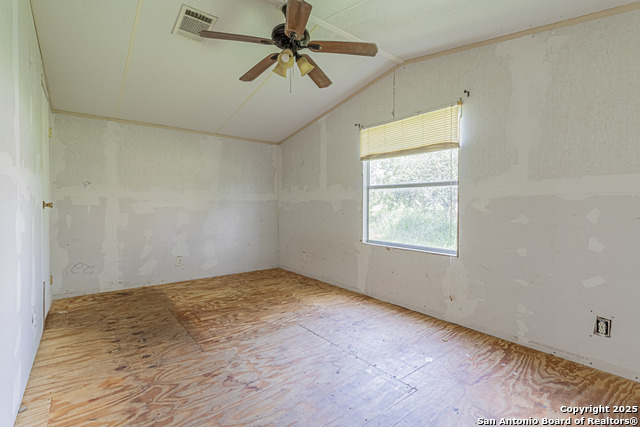 18065 County Road 163, Elmendorf, Texas image 22