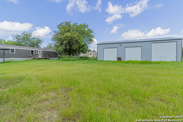 18065 County Road 163, Elmendorf, Texas image 30