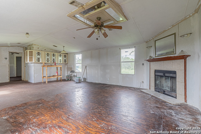 18065 County Road 163, Elmendorf, Texas image 4
