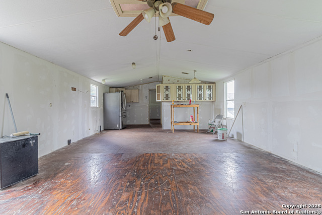 18065 County Road 163, Elmendorf, Texas image 5