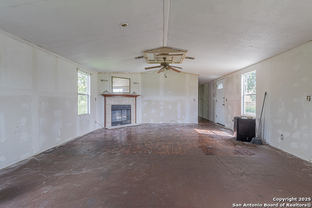18065 County Road 163, Elmendorf, Texas image 7