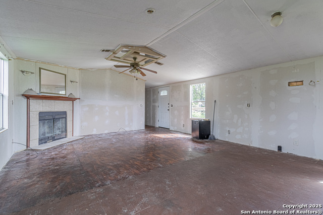 18065 County Road 163, Elmendorf, Texas image 8