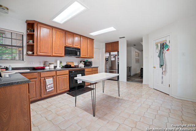 337 Mack Hollimon, Kerrville, Texas image 8