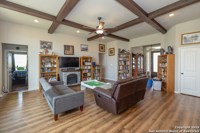 1141 S County Road 337, Charlotte, Texas image 13