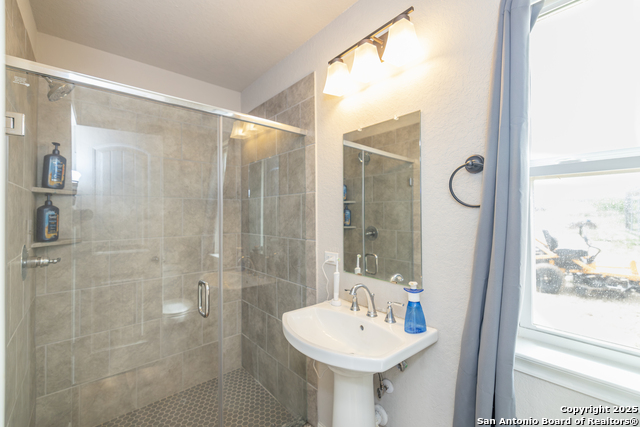 1141 S County Road 337, Charlotte, Texas image 23