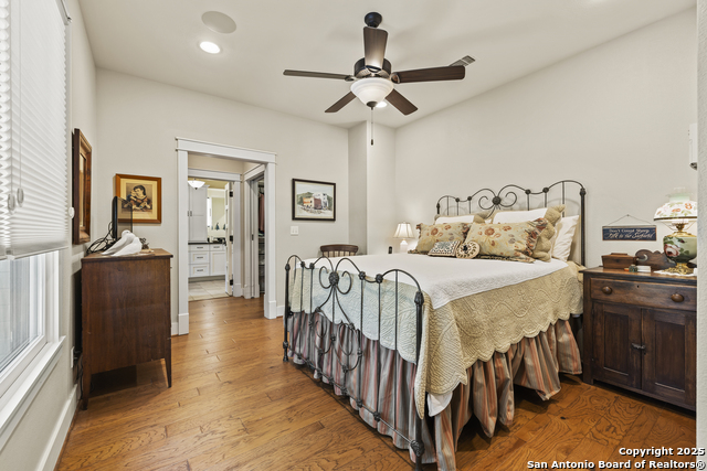 923 Hawthorn Lane, Fredericksburg, Texas image 11