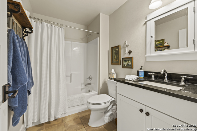 923 Hawthorn Lane, Fredericksburg, Texas image 18