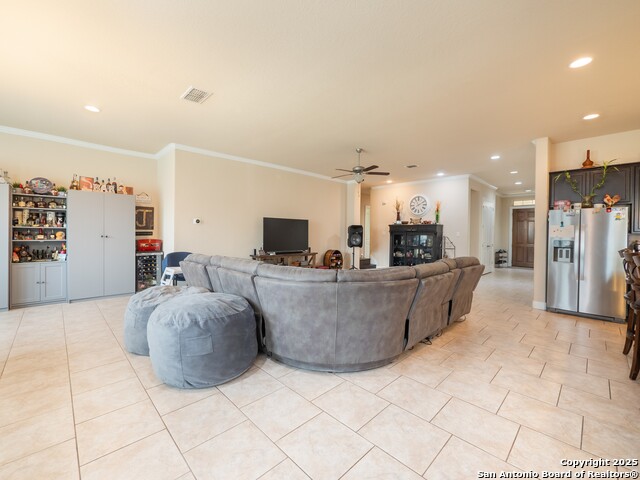 813 Sussex Cove, Cibolo, Texas image 6