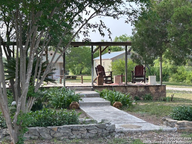 1616 Middle Road, George West, Texas image 10