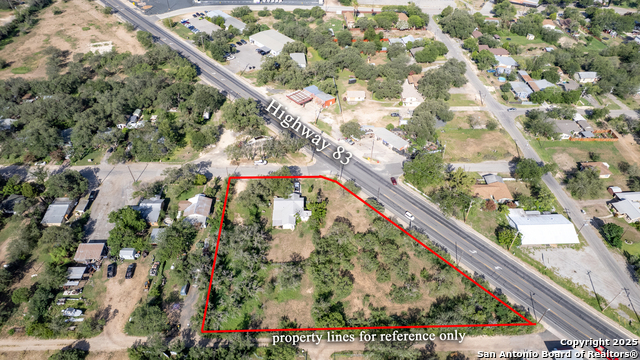 806 S Park St, Uvalde, Texas image 26