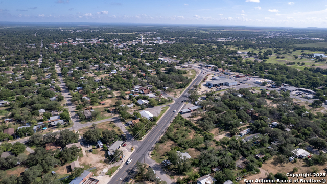 806 S Park St, Uvalde, Texas image 30