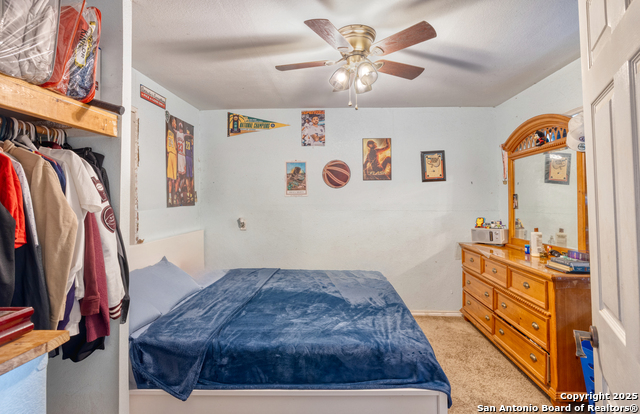 806 S Park St, Uvalde, Texas image 6