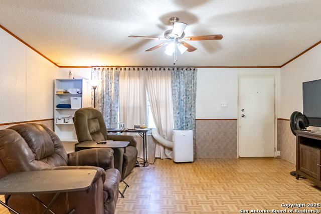 155 Brianna, Von Ormy, Texas image 11