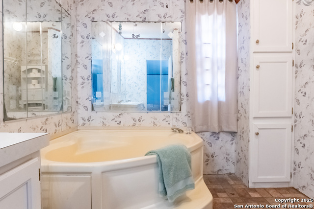 155 Brianna, Von Ormy, Texas image 18