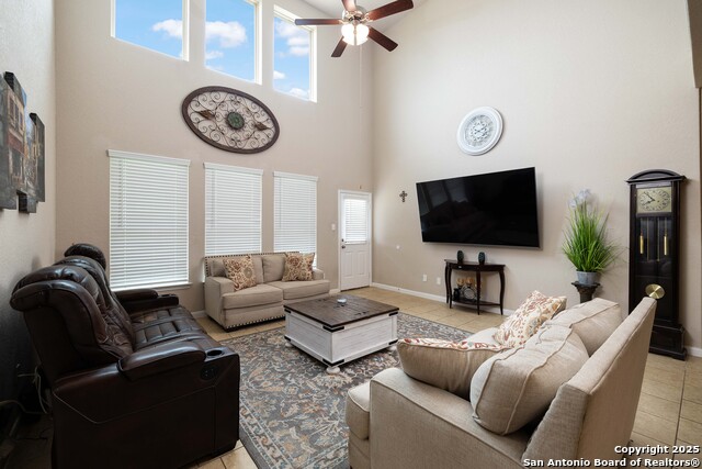 10238 Midsummer Meadow, Converse, Texas image 11