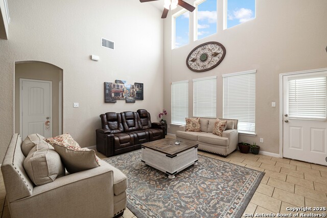 10238 Midsummer Meadow, Converse, Texas image 12