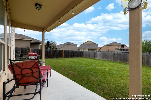 10238 Midsummer Meadow, Converse, Texas image 28
