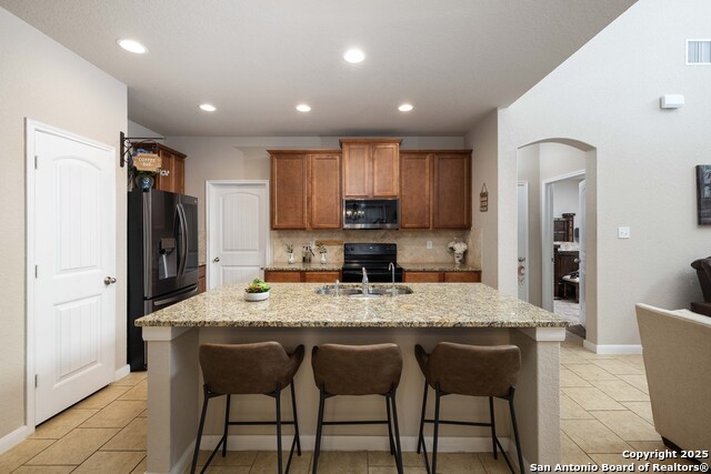 10238 Midsummer Meadow, Converse, Texas image 7