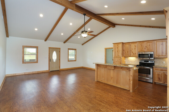 891 Hopkinsville Rd, Cuero, Texas image 4
