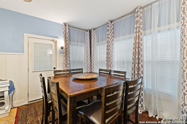 1604 J St, Floresville, Texas image 12