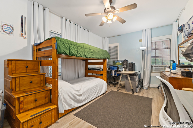 1604 J St, Floresville, Texas image 13