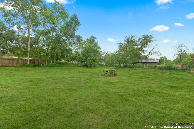 1604 J St, Floresville, Texas image 30