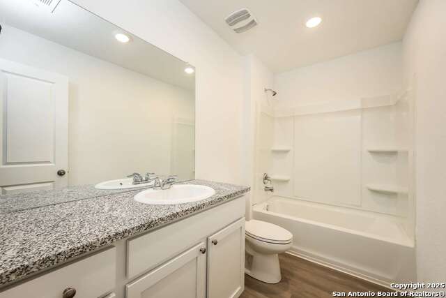 10415 Mcclintock, Converse, Texas image 9