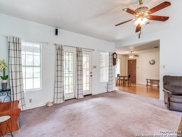 1026 Eagle Creek, Floresville, Texas image 8