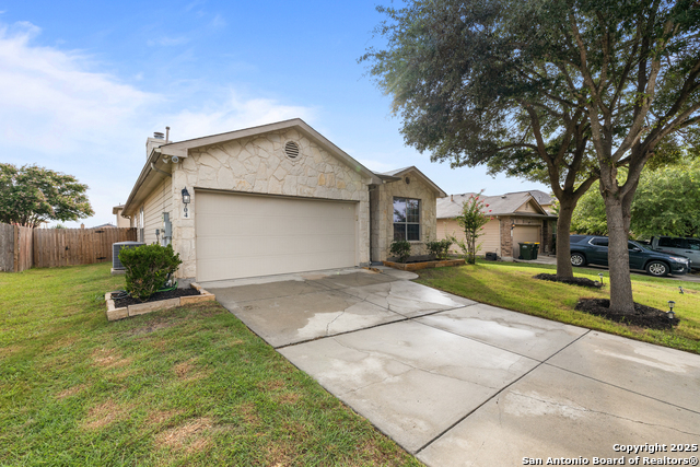 704 Hightrail, Schertz, Texas image 4