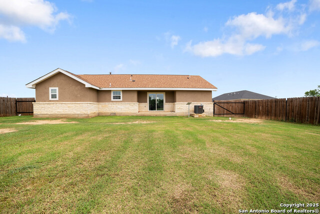 309 Las Palomas, Lytle, Texas image 19