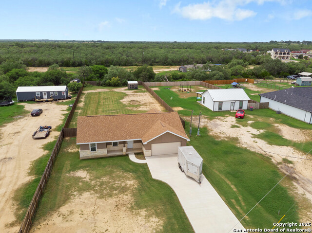 309 Las Palomas, Lytle, Texas image 22