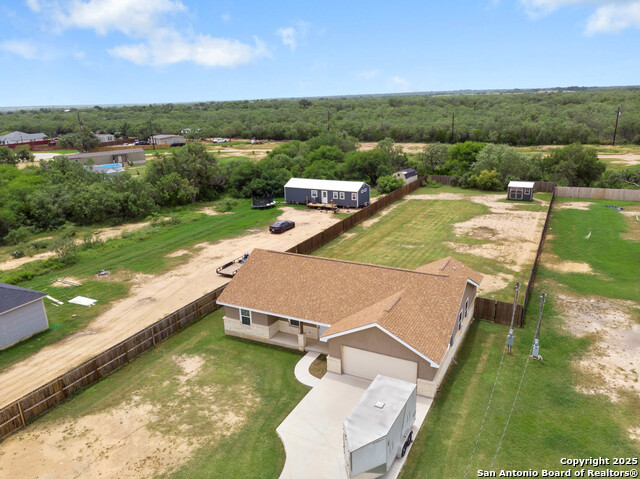 309 Las Palomas, Lytle, Texas image 25
