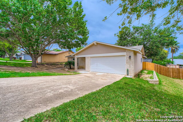 7123 Winter Ridge, Converse, Texas image 2