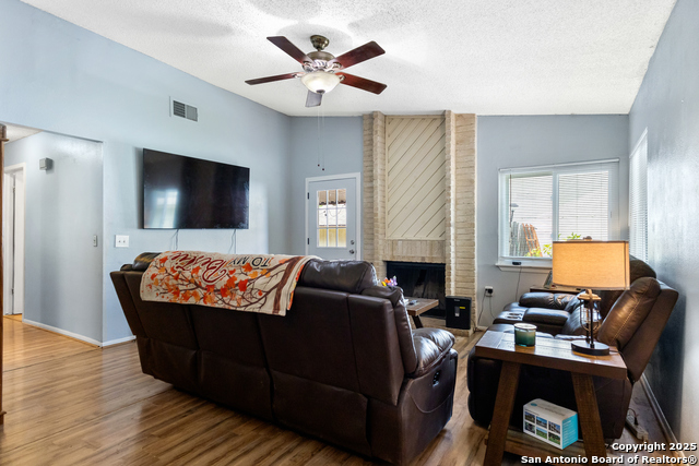 8415 Clear Meadow, Converse, Texas image 10
