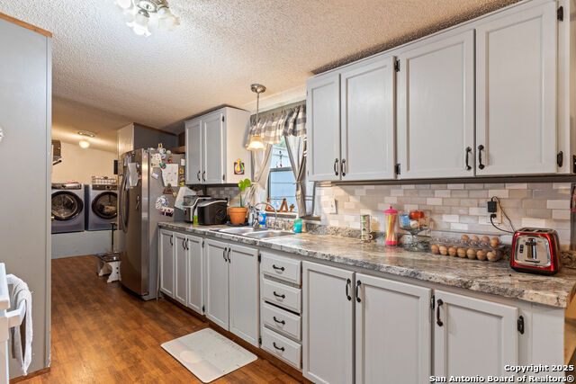 193 Mills Lane, Pipe Creek, Texas image 11