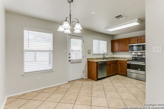 357 Willow View, Cibolo, Texas image 12