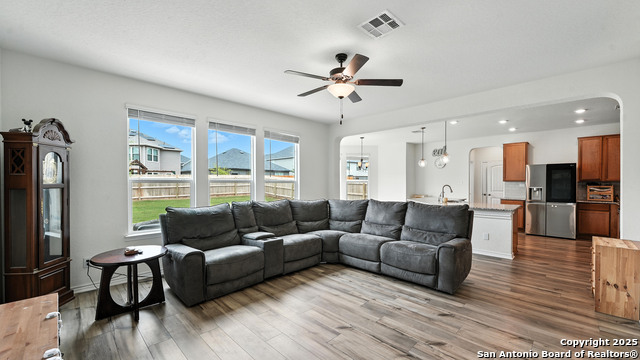 354 Deer Crest, New Braunfels, Texas image 4