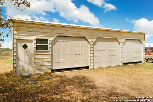 3481 State Highway 97, Floresville, Texas image 24