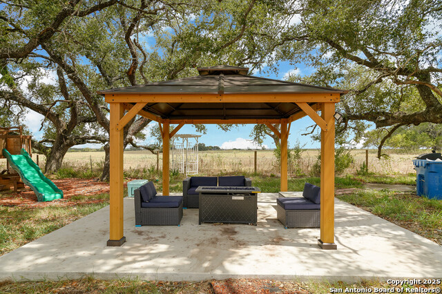 3481 State Highway 97, Floresville, Texas image 25