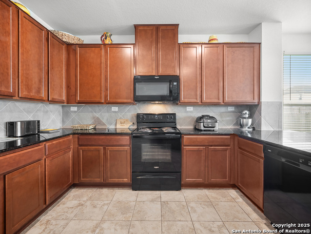 220 Shadow Terrace, Universal City, Texas image 13
