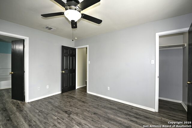 8155 Heights Valley, Converse, Texas image 17