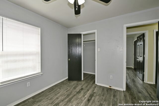 8155 Heights Valley, Converse, Texas image 23