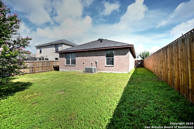 8155 Heights Valley, Converse, Texas image 29