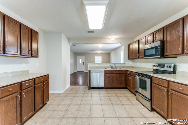 16210 Rosebud Vista, Selma, Texas image 11