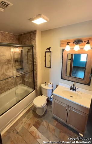 1227 County Road 104, Floresville, Texas image 13