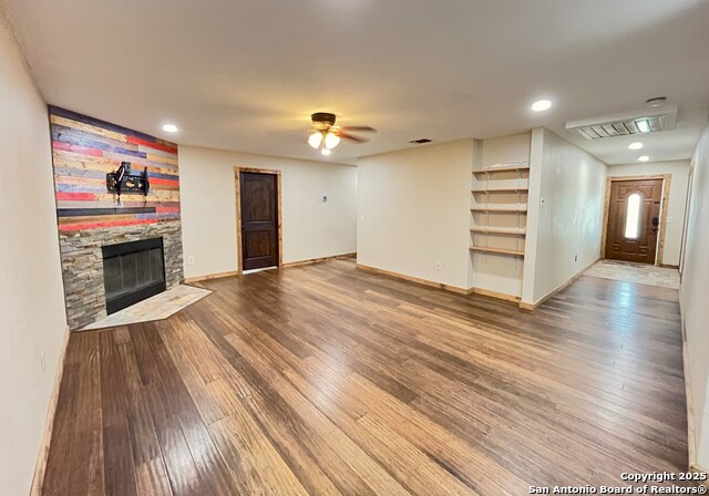 1227 County Road 104, Floresville, Texas image 3